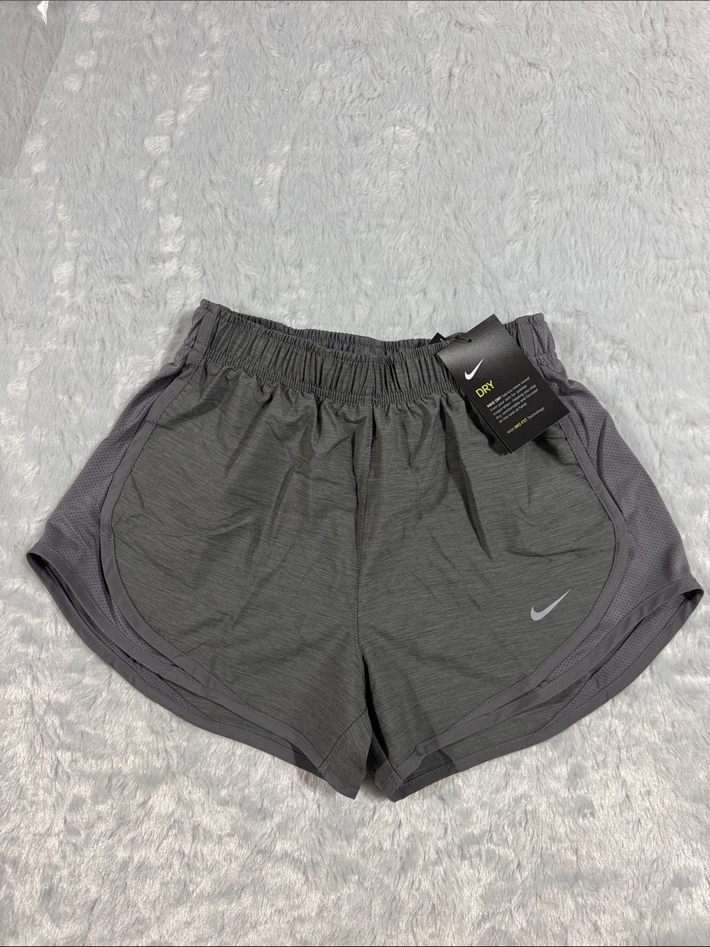 NWT Nike Women’s Running Standard Fit Dri-FIT Shorts